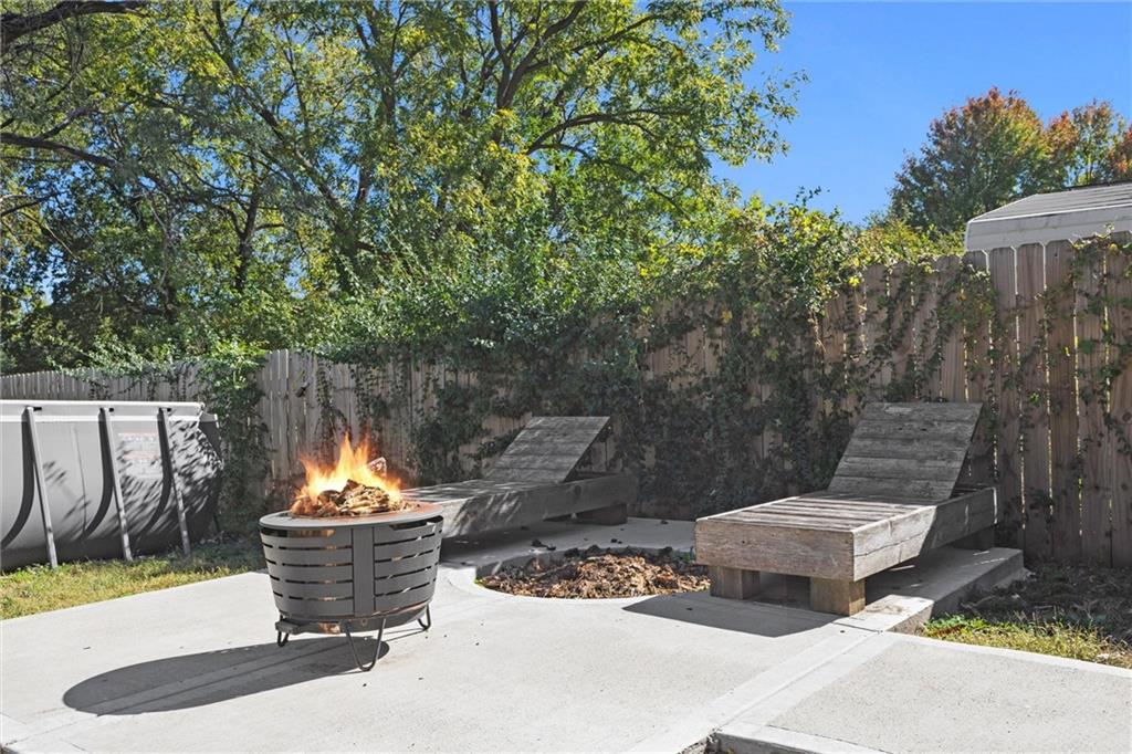 427 Allcutt Avenue Bonner Springs, KS 66012 - Photo 24 of 28