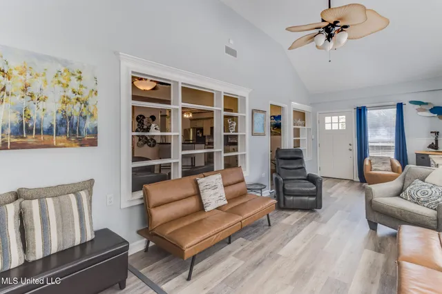 $379,000 | 9492 Op La Way, Diamondhead, MS 39525