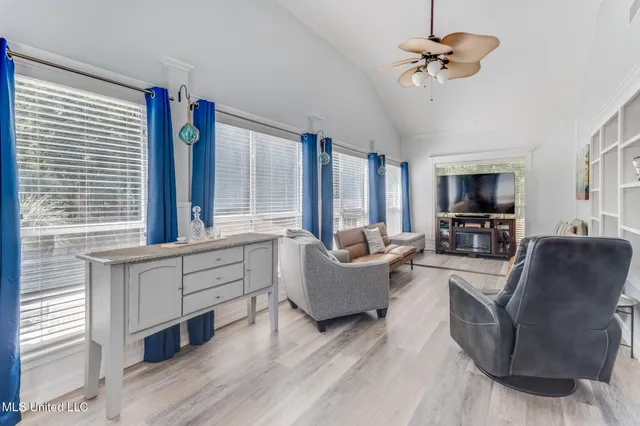 $379,000 | 9492 Op La Way, Diamondhead, MS 39525