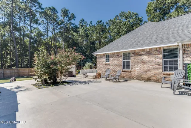 $379,000 | 9492 Op La Way, Diamondhead, MS 39525
