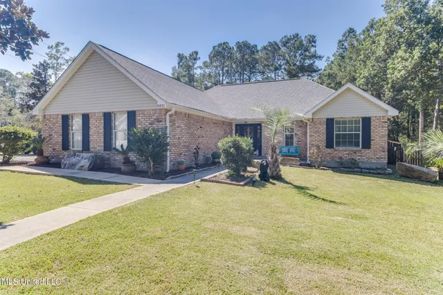 $379,000 | 9492 Op La Way, Diamondhead, MS 39525