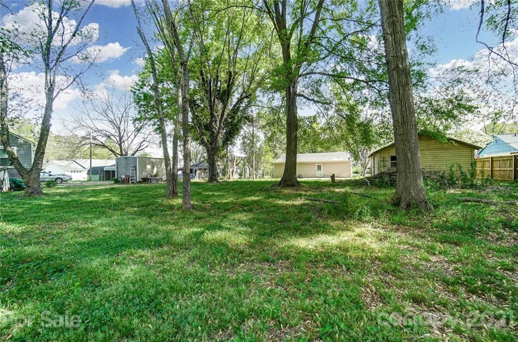 3003 Lowell Road Gastonia, NC 28054 - Photo 26 of 27 a view of garden
