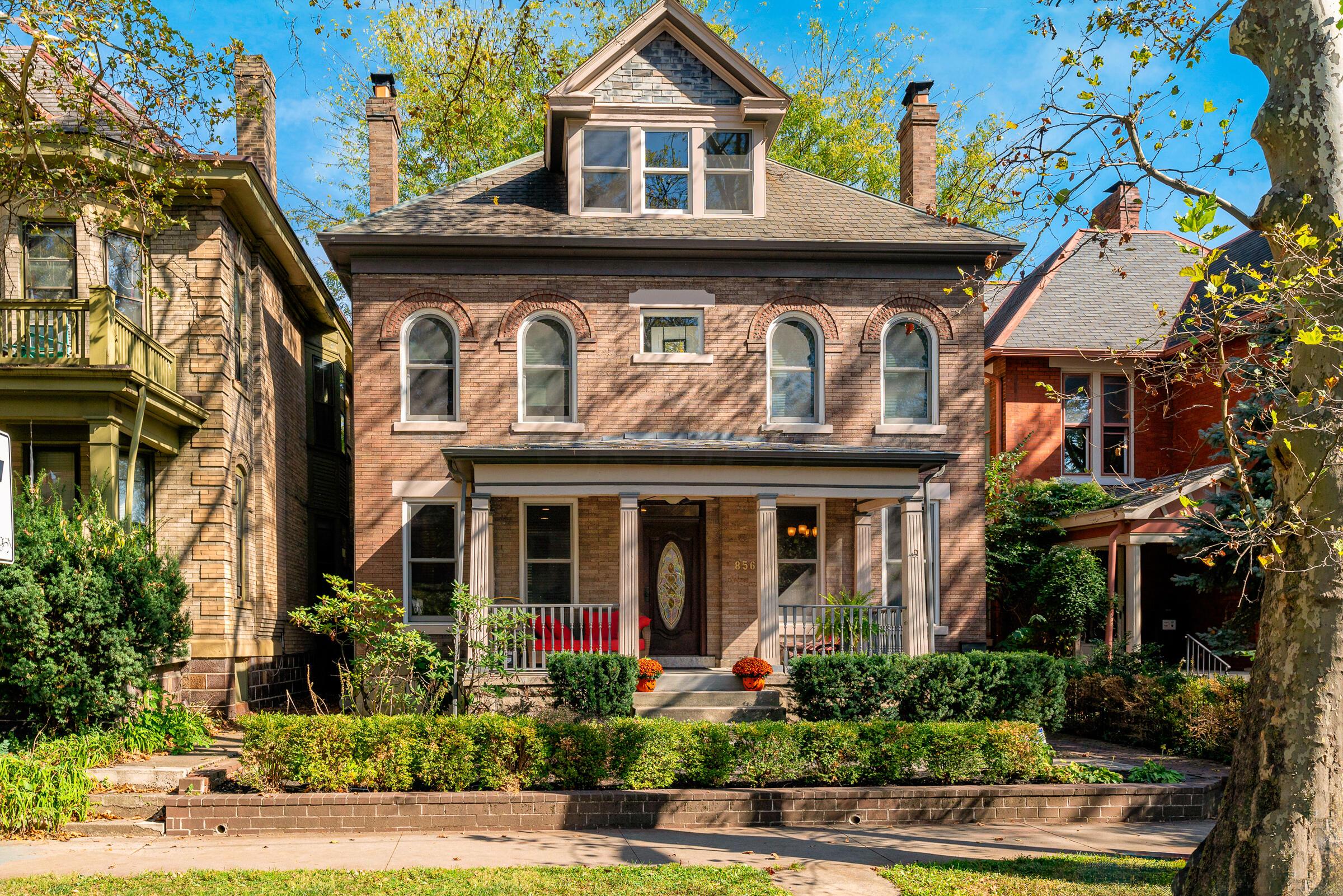 856 Neil Avenue Columbus, OH 43215 - Photo 1 of 42 856 Neil Ave