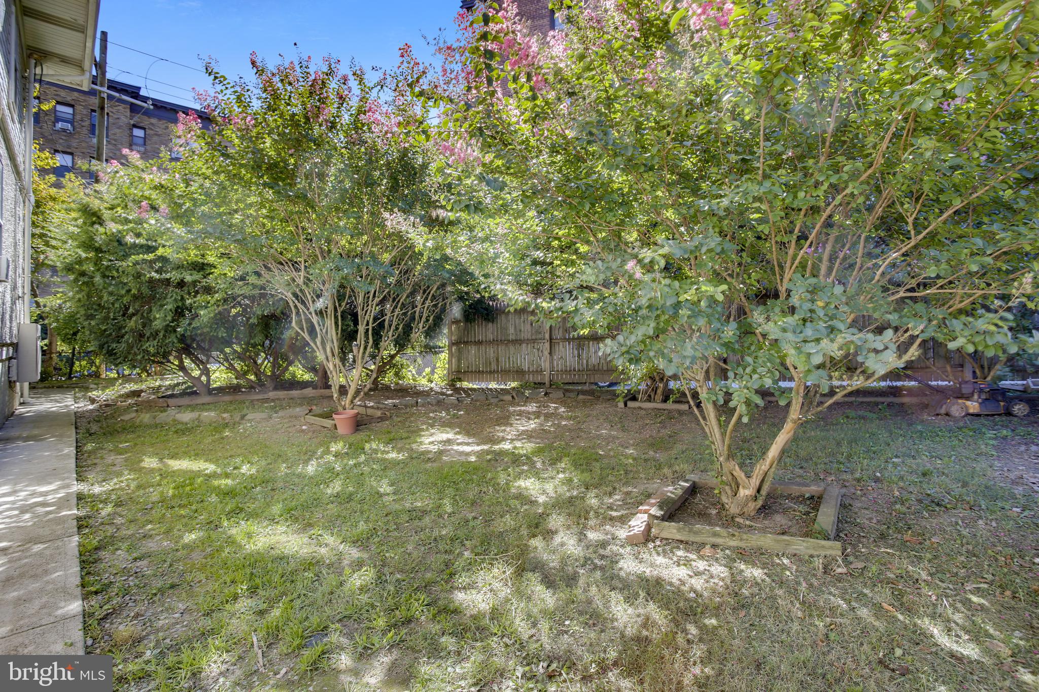 2753 Macomb Street Northwest Washington, DC 20008 - Photo 7 of 90