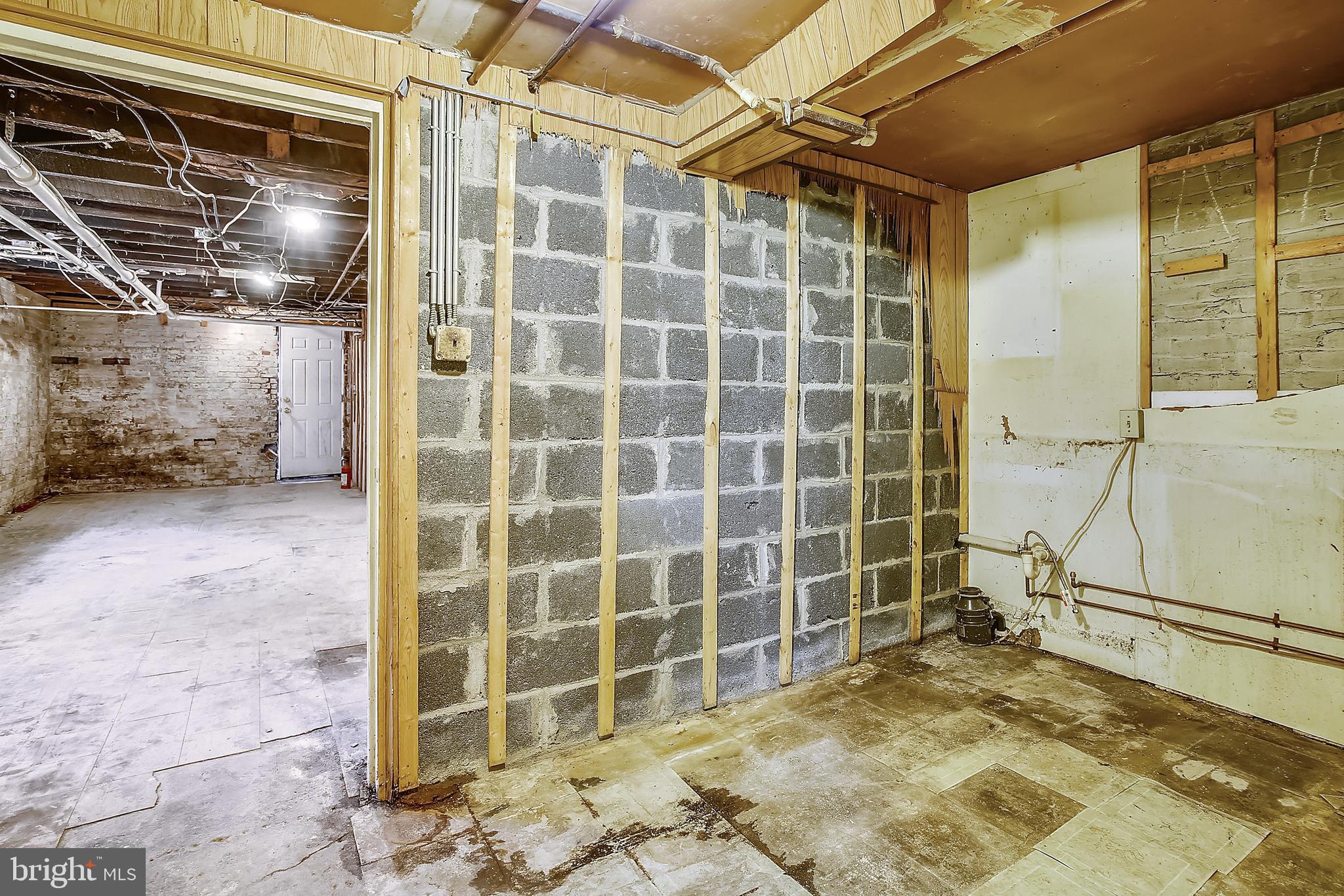 2753 Macomb Street Northwest Washington, DC 20008 - Photo 70 of 90