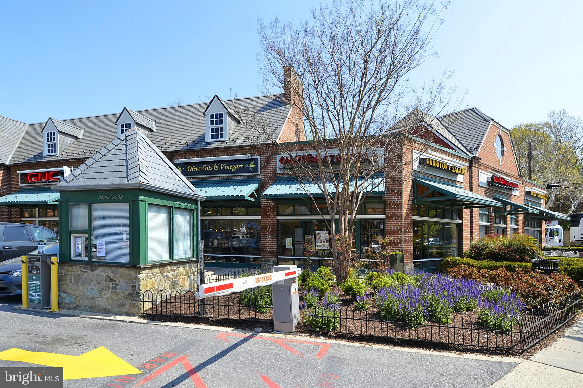 2753 Macomb Street Northwest Washington, DC 20008 - Photo 81 of 90