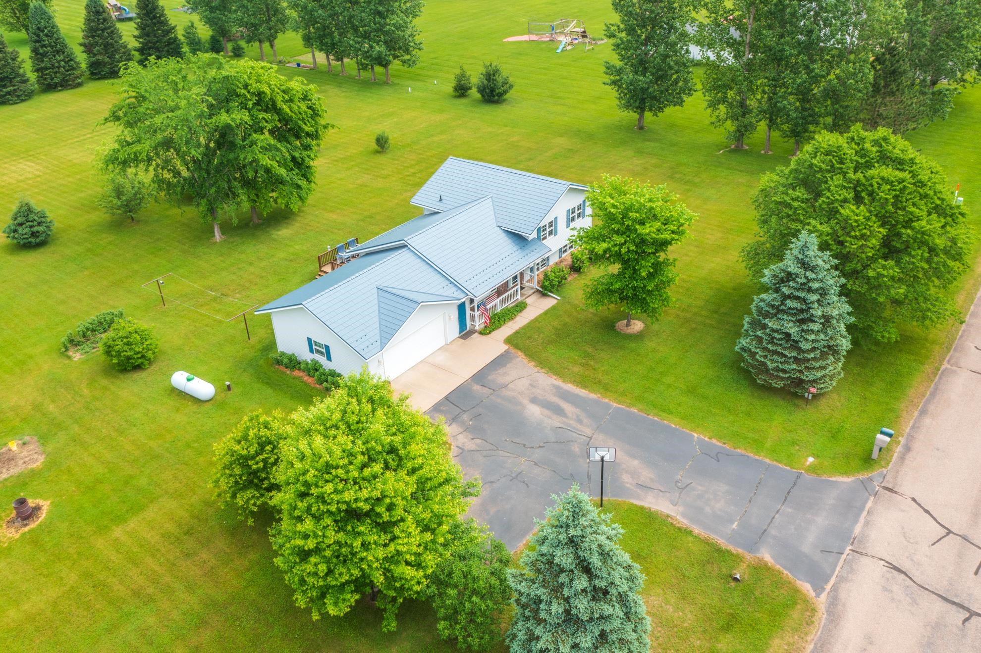 W2530 Violet Lane Merrill, WI 54452 - Photo 5 of 51