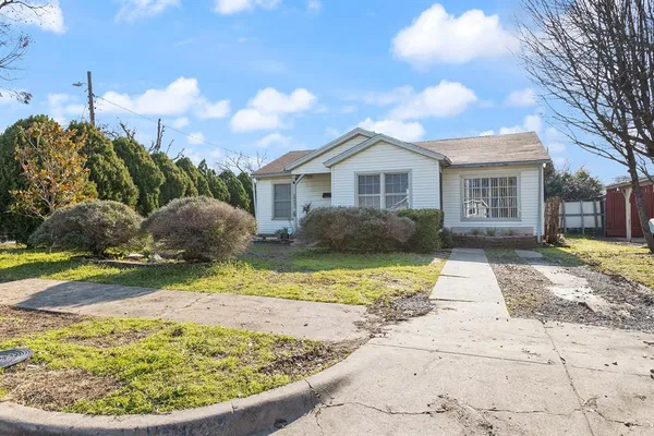 $1,850 | 10432 San Felipe Drive, Dallas, TX 75218