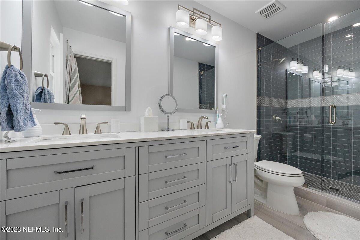 800 Penman Road Neptune Beach, FL 32266 - Photo 17 of 30 16-Primary Bathroom