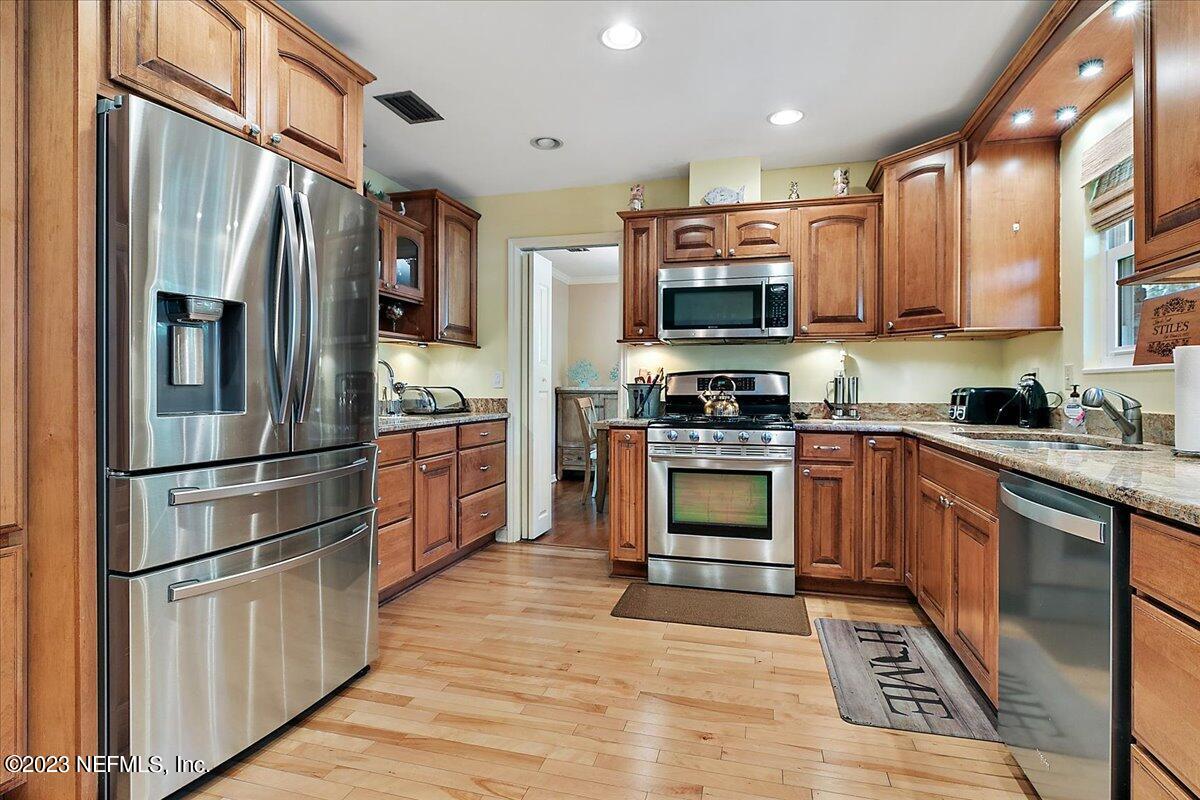 800 Penman Road Neptune Beach, FL 32266 - Photo 8 of 30 07-Kitchen