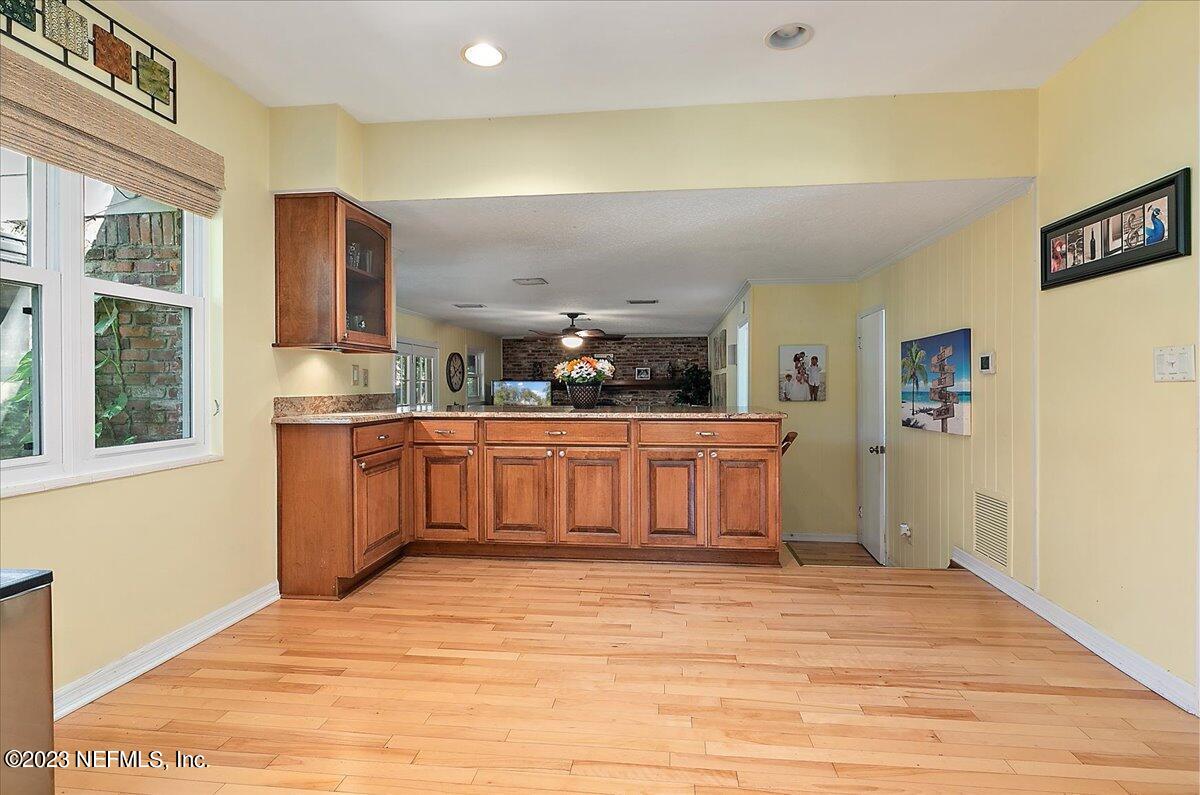 800 Penman Road Neptune Beach, FL 32266 - Photo 9 of 30 08-Breakfast Area