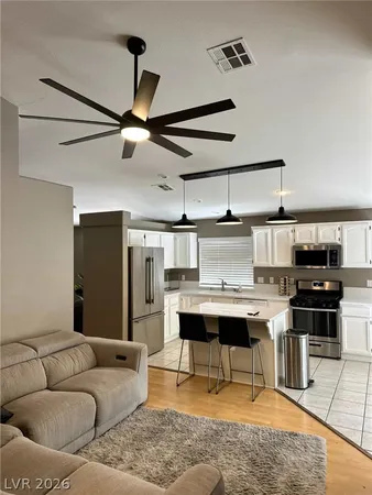 $2,600 | 1837 Vista Pointe Avenue, Henderson, NV 89012