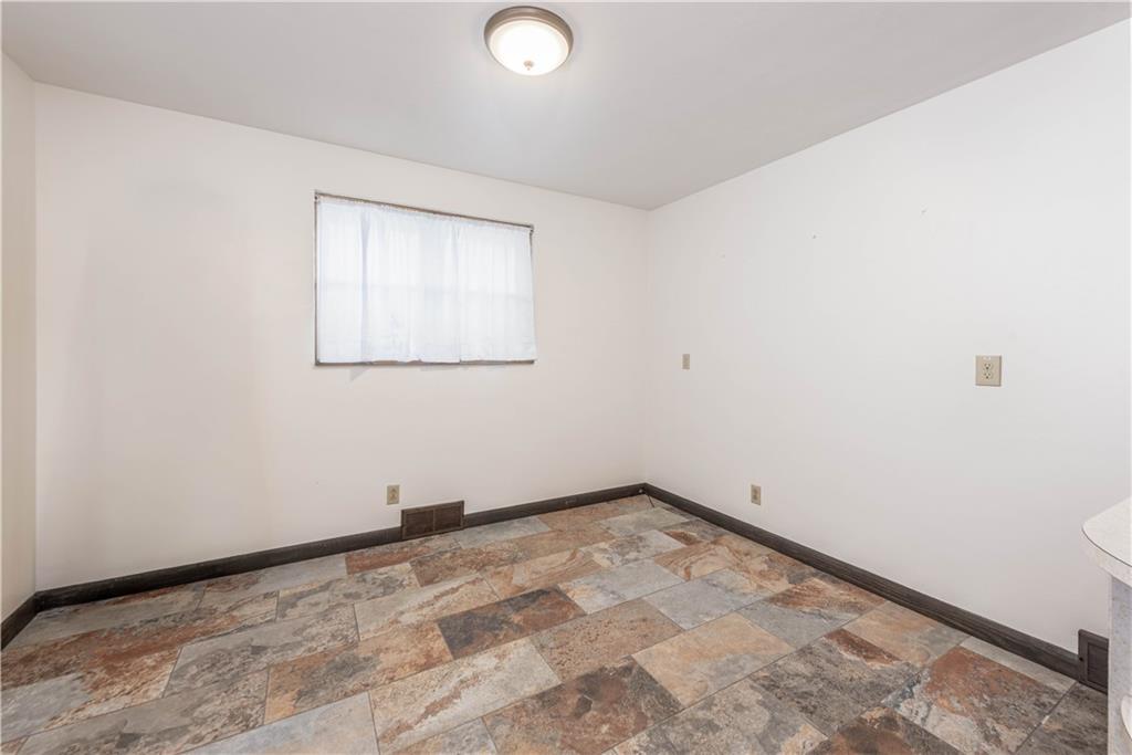6576 Library Road South Park, PA 15129 - Photo 11 of 31