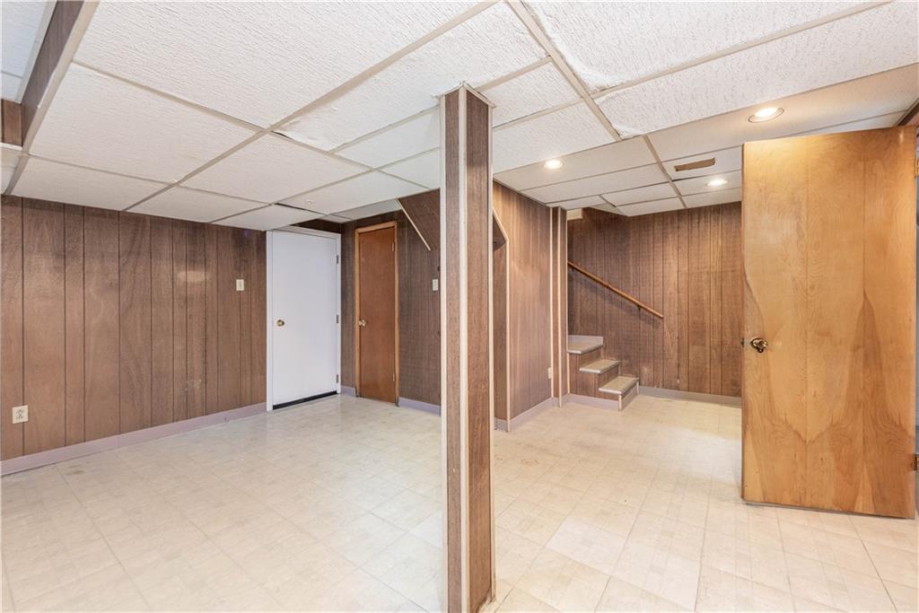 6576 Library Road South Park, PA 15129 - Photo 21 of 31 a view of an empty room