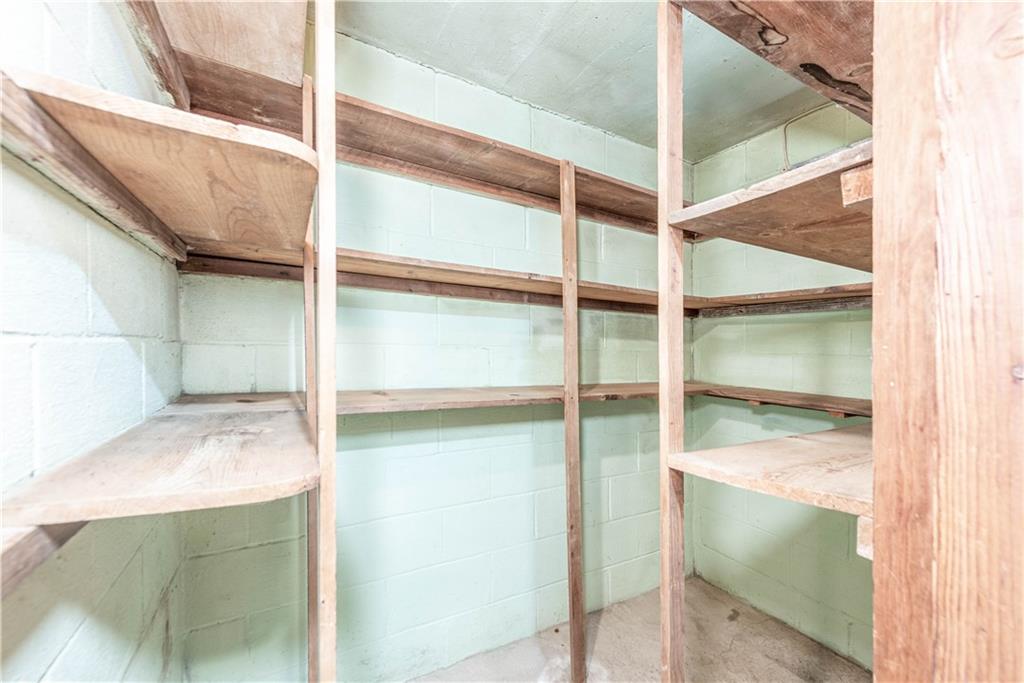6576 Library Road South Park, PA 15129 - Photo 25 of 31 a view of an empty walk in closet
