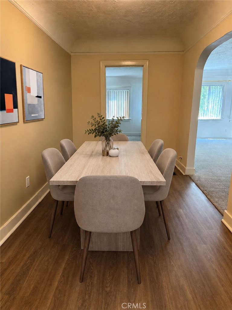 1924 Pinehurst Road Los Angeles, CA 90068 - Photo 3 of 13 Virtual staged - Dining area