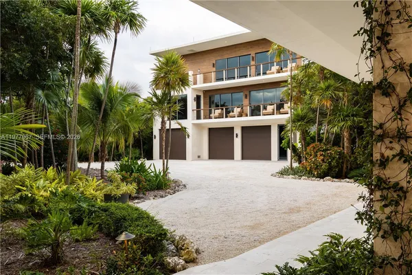 $33,500,000 | 57783 Morton Street, Marathon, FL 33050