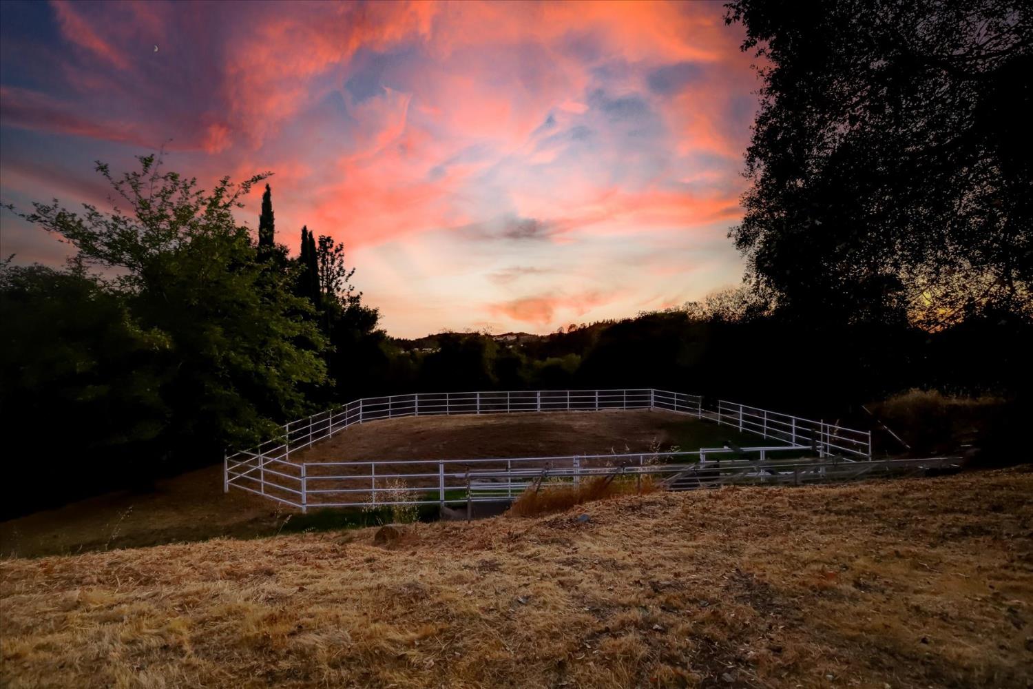 16875 Southridge Road Penn Valley, CA 95946 - Photo 69 of 89 a view of a backyard