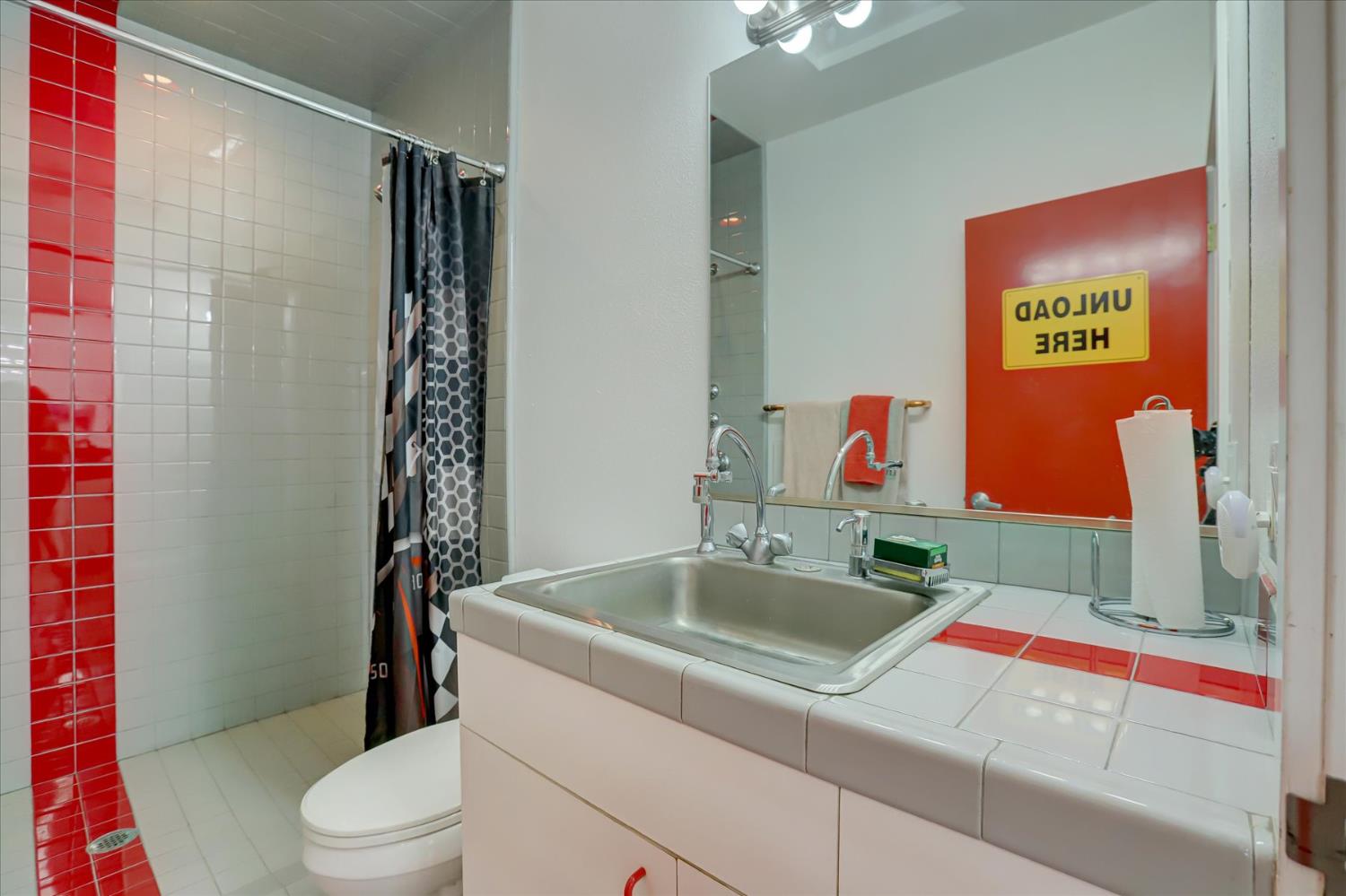 16875 Southridge Road Penn Valley, CA 95946 - Photo 86 of 89 a bathroom with a sink and a toilet