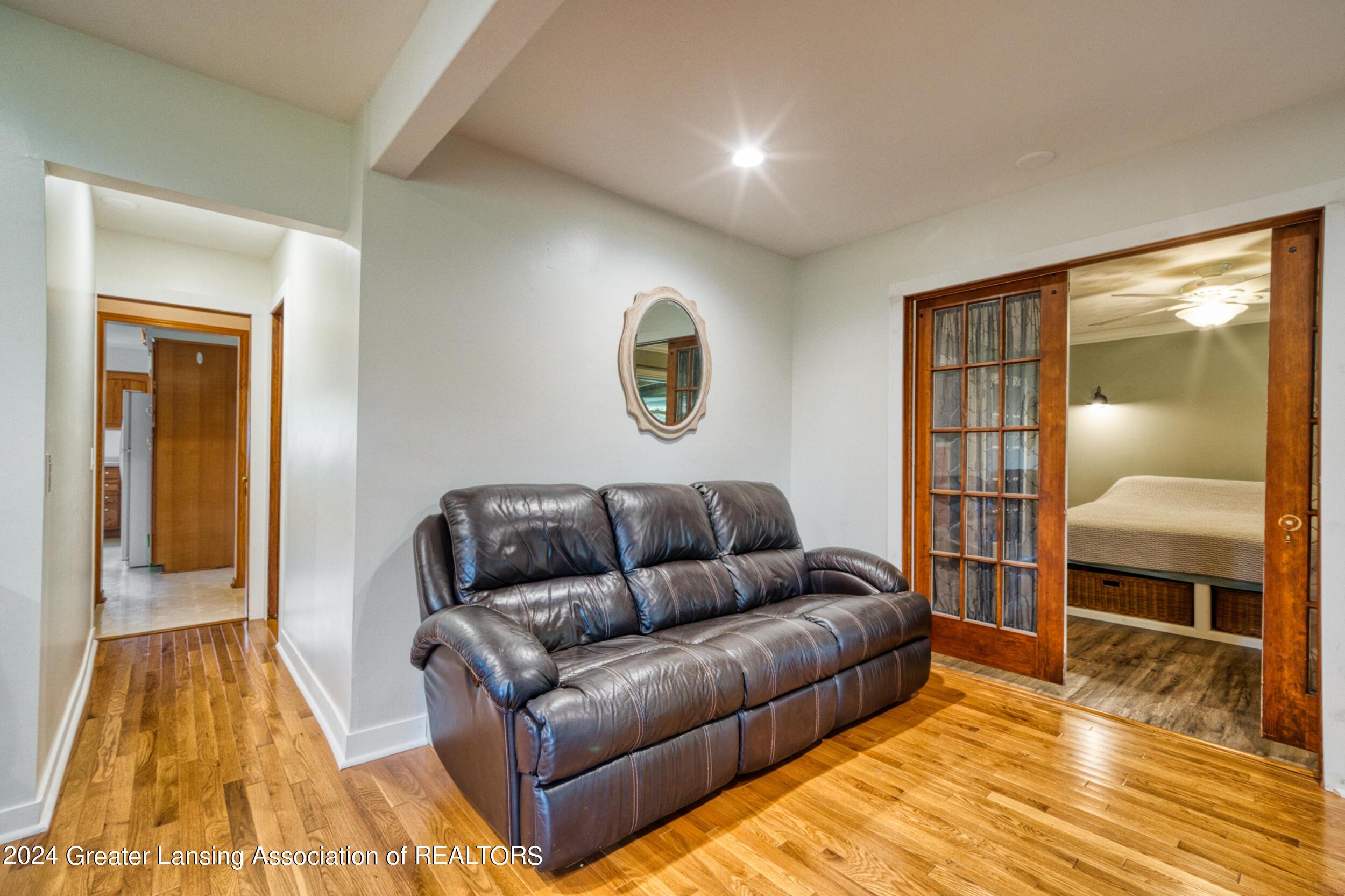 4561 Wilcox Road Holt, MI 48842 - Photo 16 of 52 Living Room