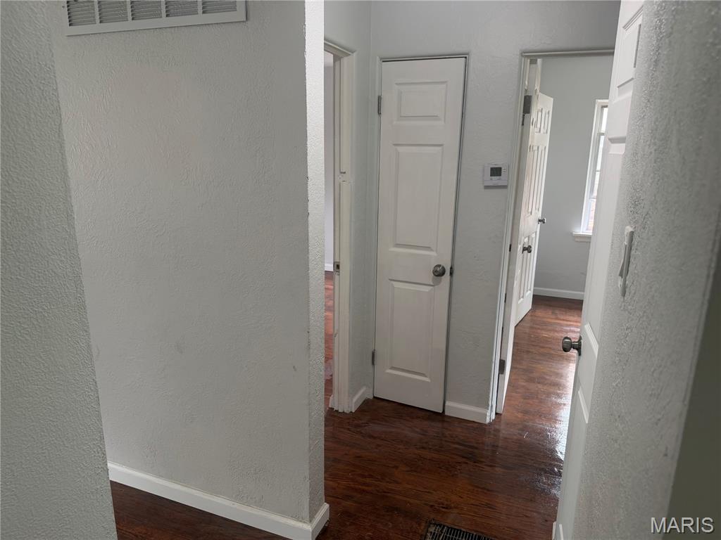 4705 Jordan Street St. Louis, MO 63121 - Photo 5 of 20