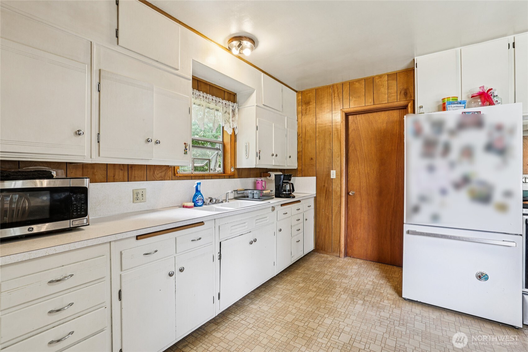 10544 Upper Preston Road Southeast Issaquah, WA 98027 - Photo 19 of 32