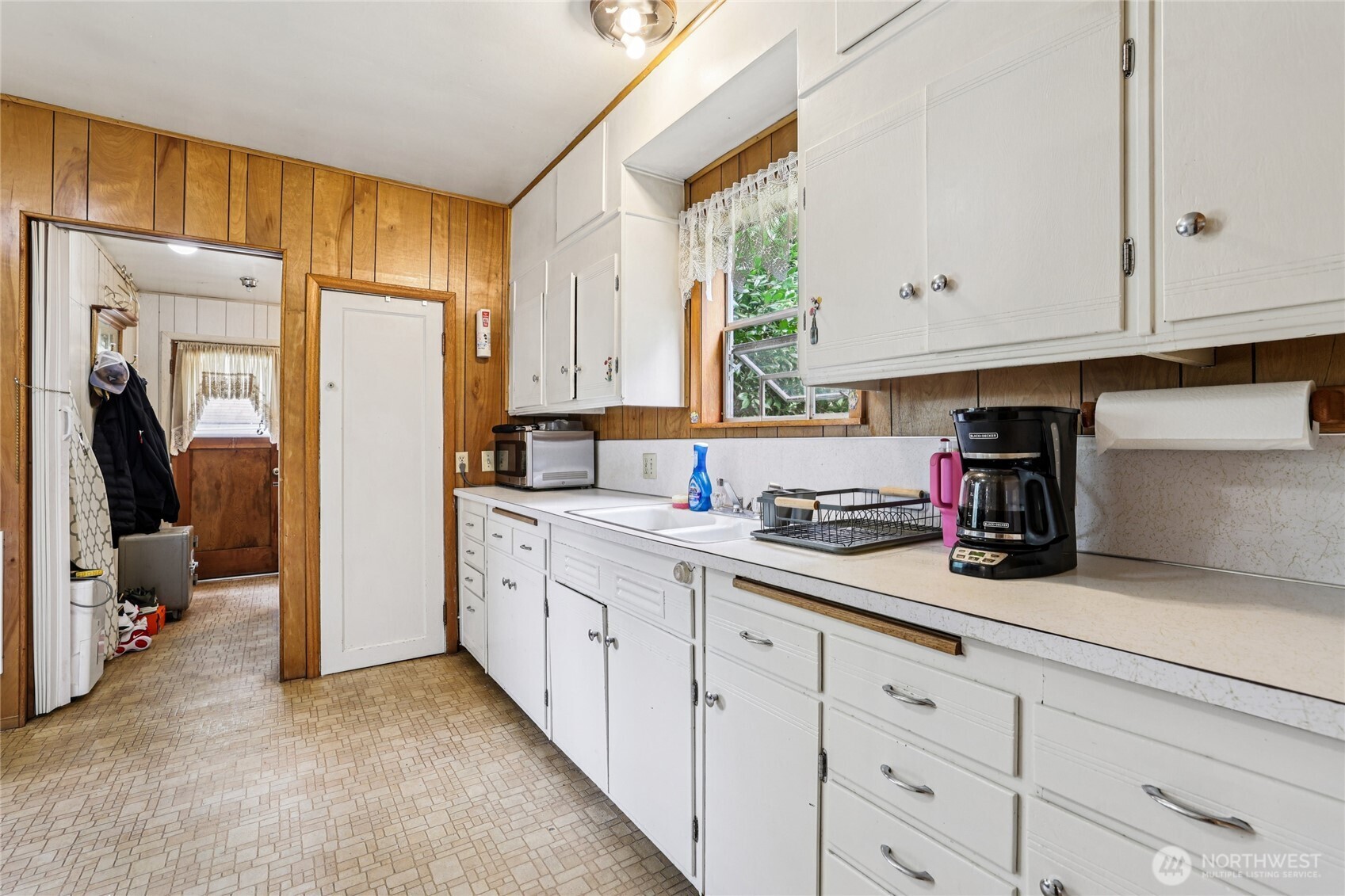 10544 Upper Preston Road Southeast Issaquah, WA 98027 - Photo 20 of 32