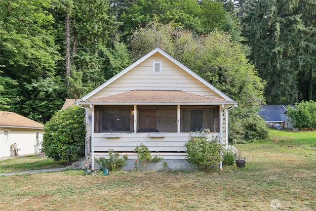 $700,000 | 10544 Upper Preston Road Southeast, Issaquah, WA 98027