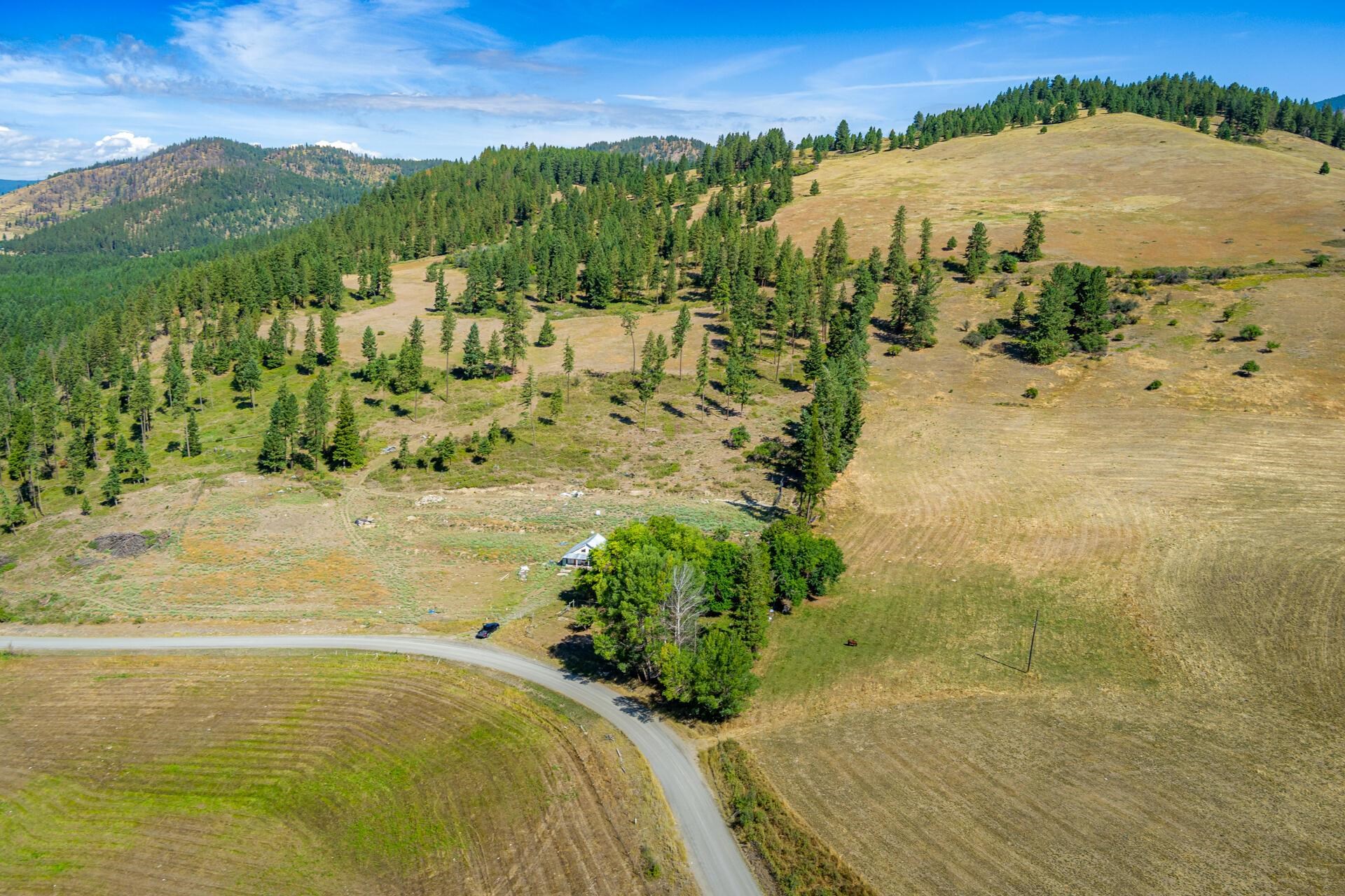 1949 Scott Road, Unit B Rice, WA 99167 - Photo 11 of 35