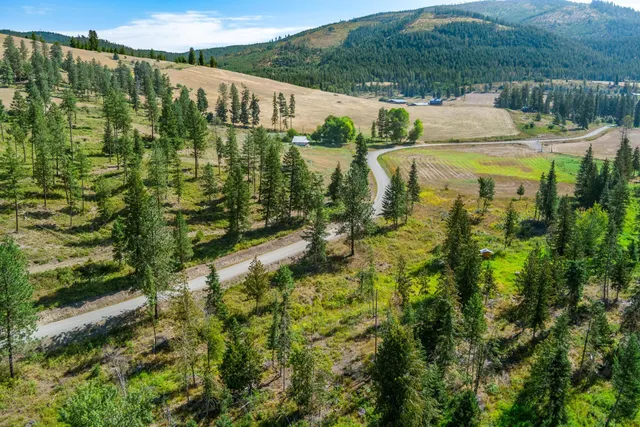 $295,000 | 1949 Scott Road, Unit B, Rice, WA 99167