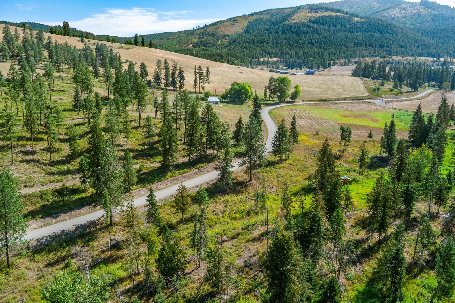 1949 Scott Road, Unit B Rice, WA 99167 - Photo 14 of 35