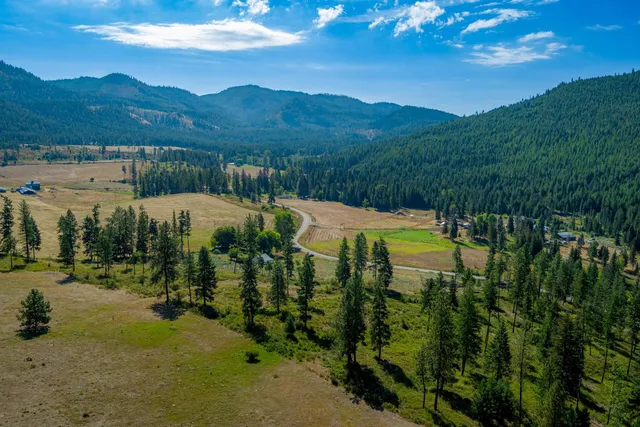 $295,000 | 1949 Scott Road, Unit B, Rice, WA 99167