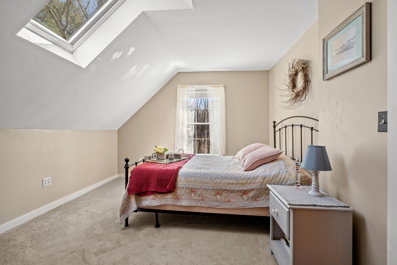 45 Windham Road Derry, NH 03038 - Photo 23 of 40