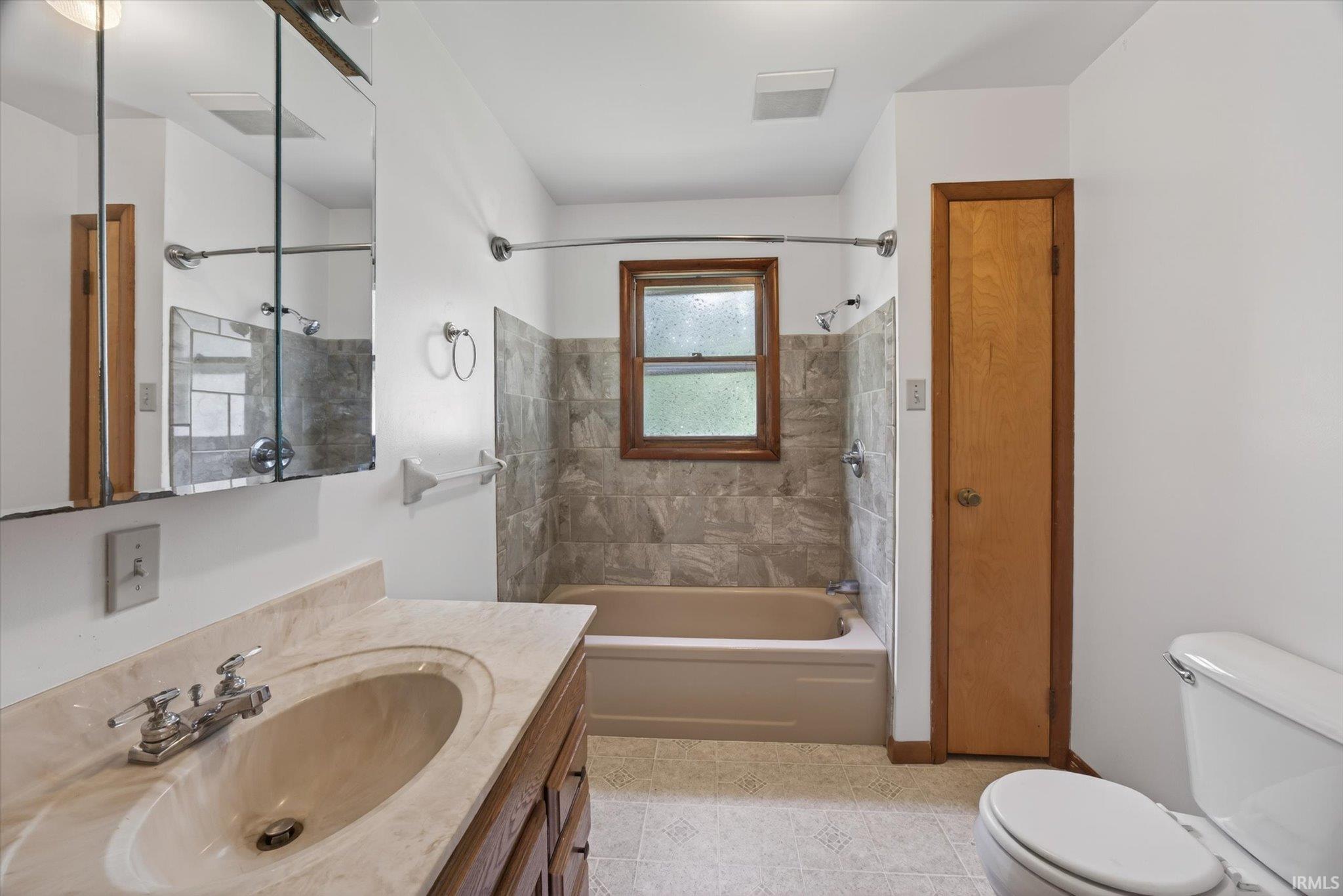 8380 South Fairfax Road Bloomington, IN 47401 - Photo 11 of 38