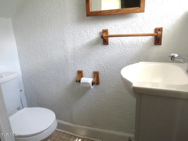 $134,900 | 1203 Virginia Avenue Northwest, Norton, VA 24273