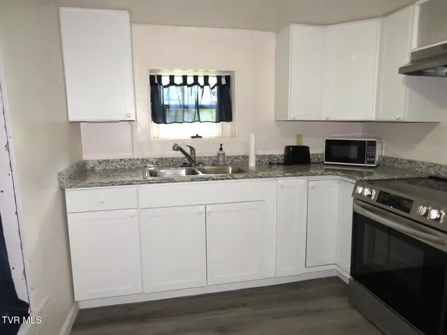 $134,900 | 1203 Virginia Avenue Northwest, Norton, VA 24273