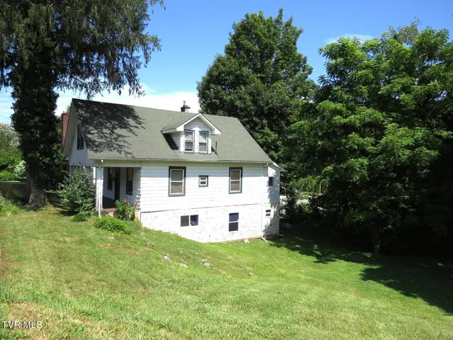 $134,900 | 1203 Virginia Avenue Northwest, Norton, VA 24273