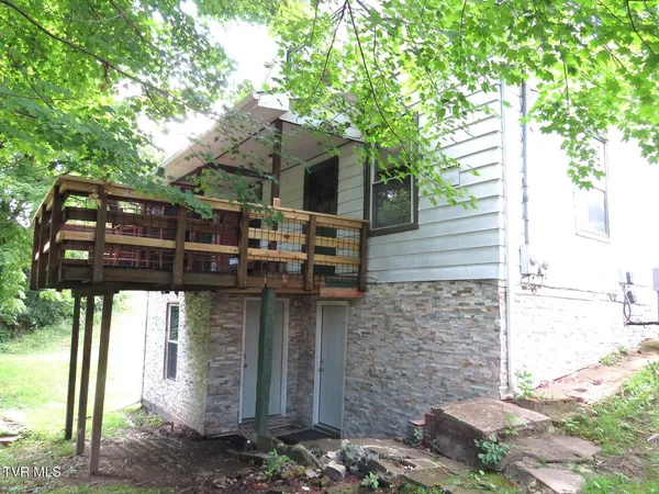 $129,900 | 1203 Virginia Avenue Northwest, Norton, VA 24273