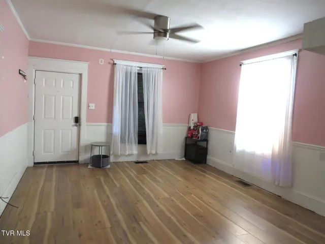 $134,900 | 1203 Virginia Avenue Northwest, Norton, VA 24273