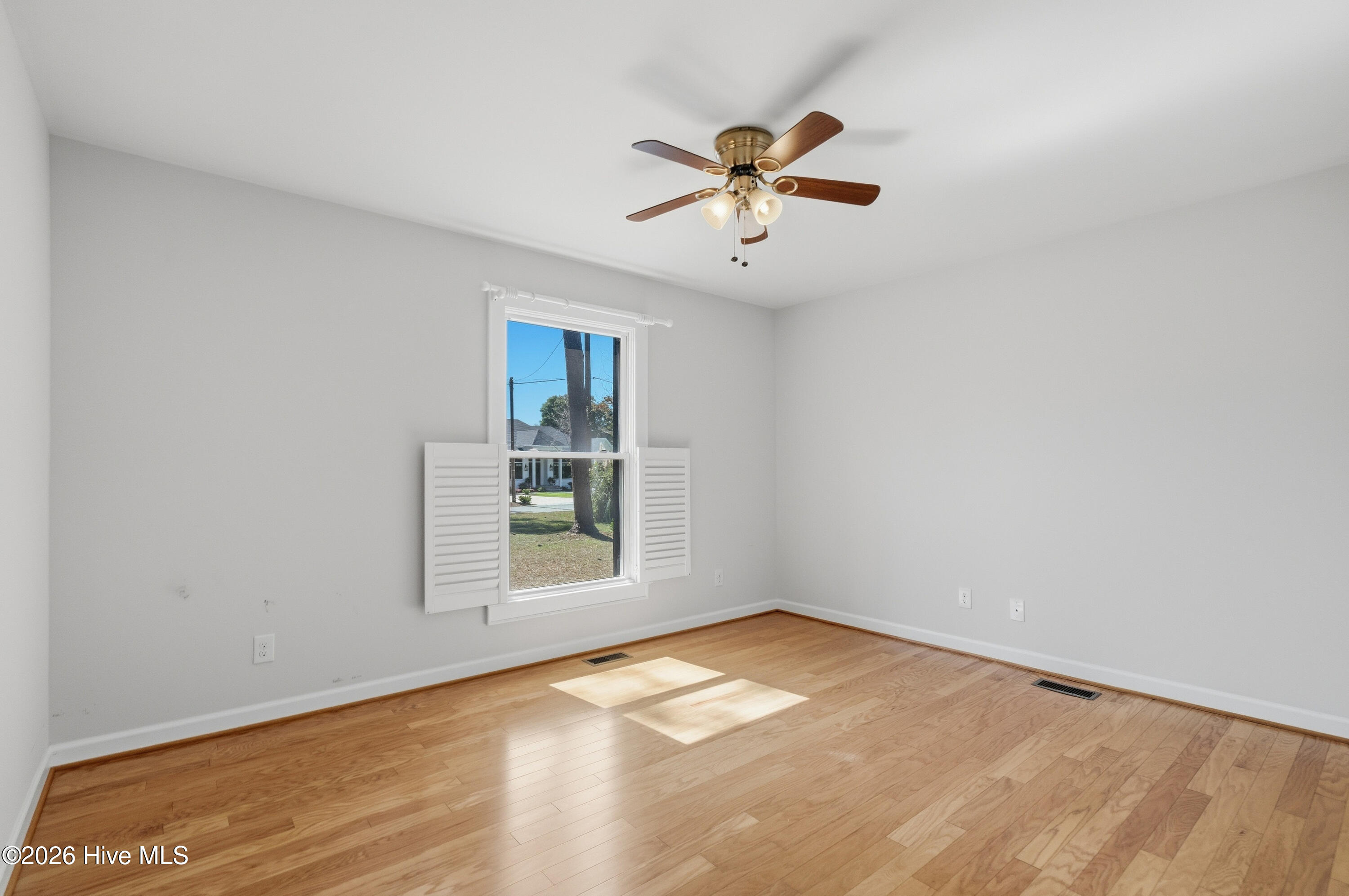 216 Lands End Road Morehead City, NC 28557 - Photo 20 of 65 216 Lands End _ Interior-Exterior (6 of
