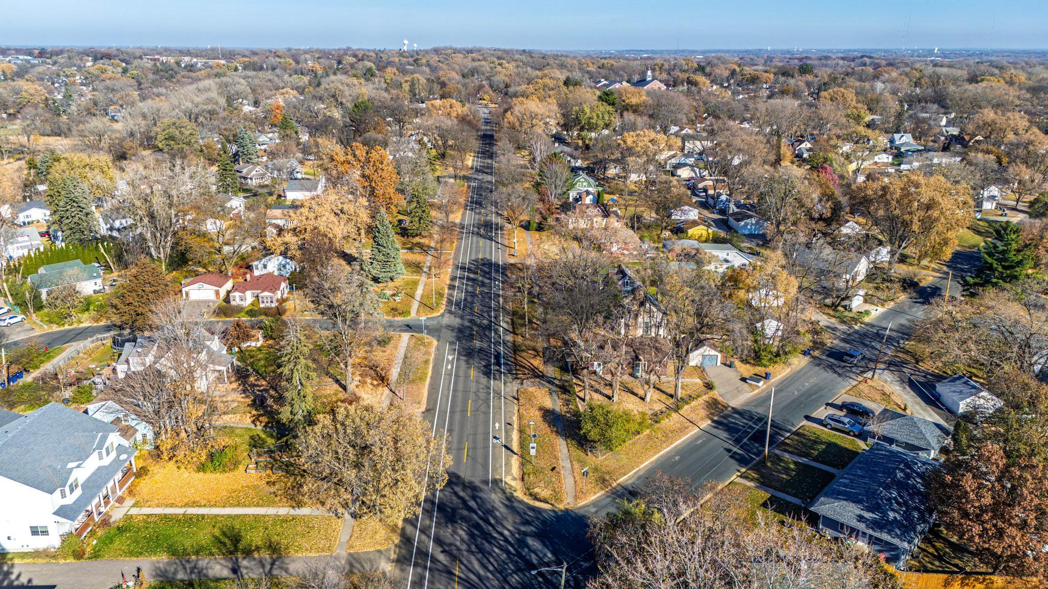 3905 Reservoir Boulevard Columbia Heights, MN 55421 - Photo 3 of 18