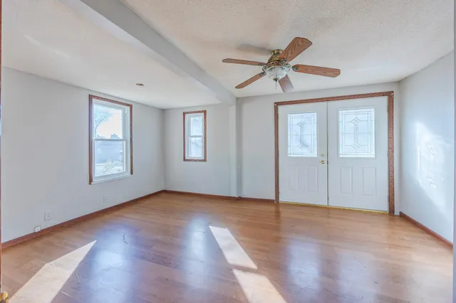 $275,000 | 3905 Reservoir Boulevard, Columbia Heights, MN 55421