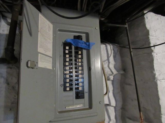 103 Memorial Street Dunbar, PA 15431 - Photo 17 of 18 a close view of walk in closet