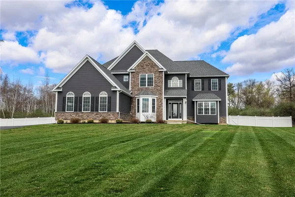 $750,000 | 343 Wexford Lane, Horseheads, NY 14845