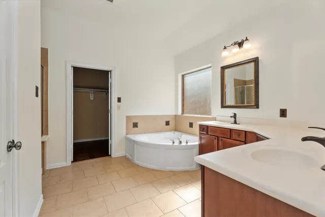 $520,000 | 18510 North Settlers Shore Drive, Cypress, TX 77433