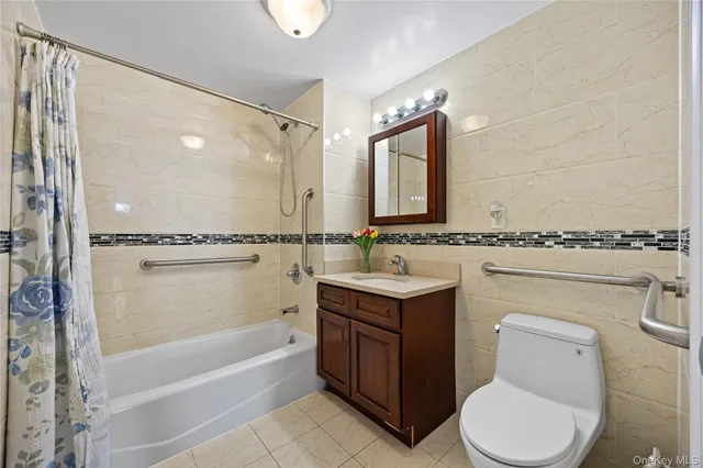 $688,000 | 136-21 Latimer Place, Unit 5H | Flushing