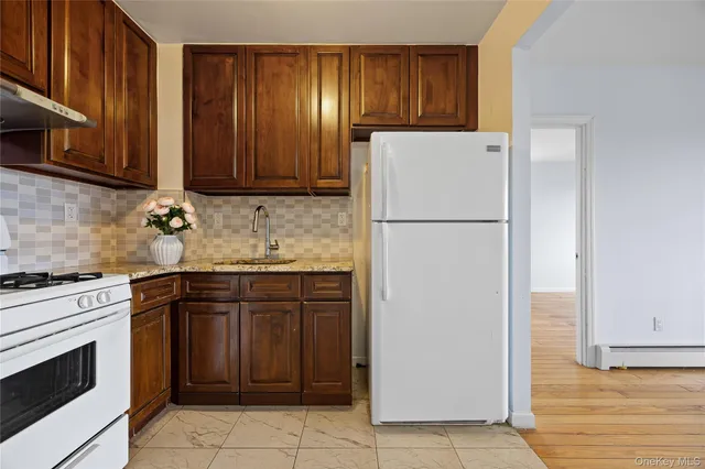 $688,000 | 136-21 Latimer Place, Unit 5H | Flushing