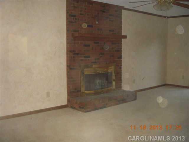 14737 Smith Road Charlotte, NC 28273 - Photo 3 of 10