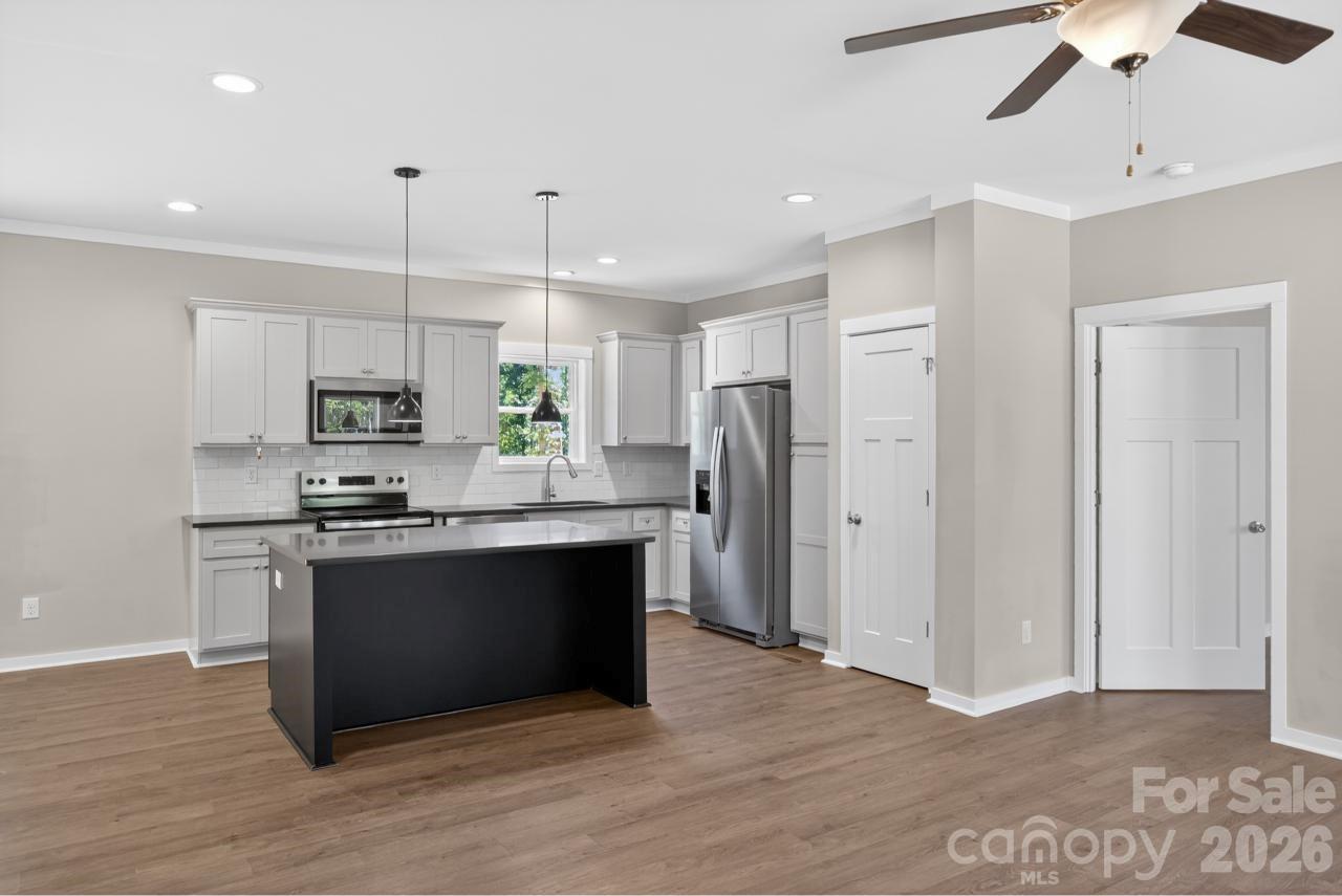 159 Evenfall Lane Columbus, NC 28722 - Photo 5 of 40