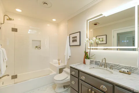 $1,895,000 | 5 Edgemar Way, Corte Madera, CA 94925